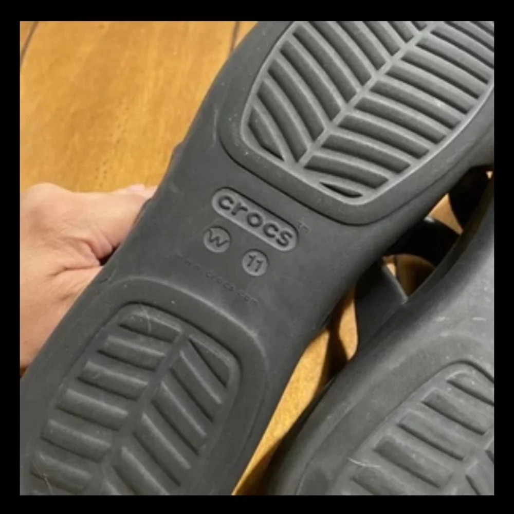 CROCS Monterey Strappy Wedge Black Sandals Comfort Women's 11 Travel Summer